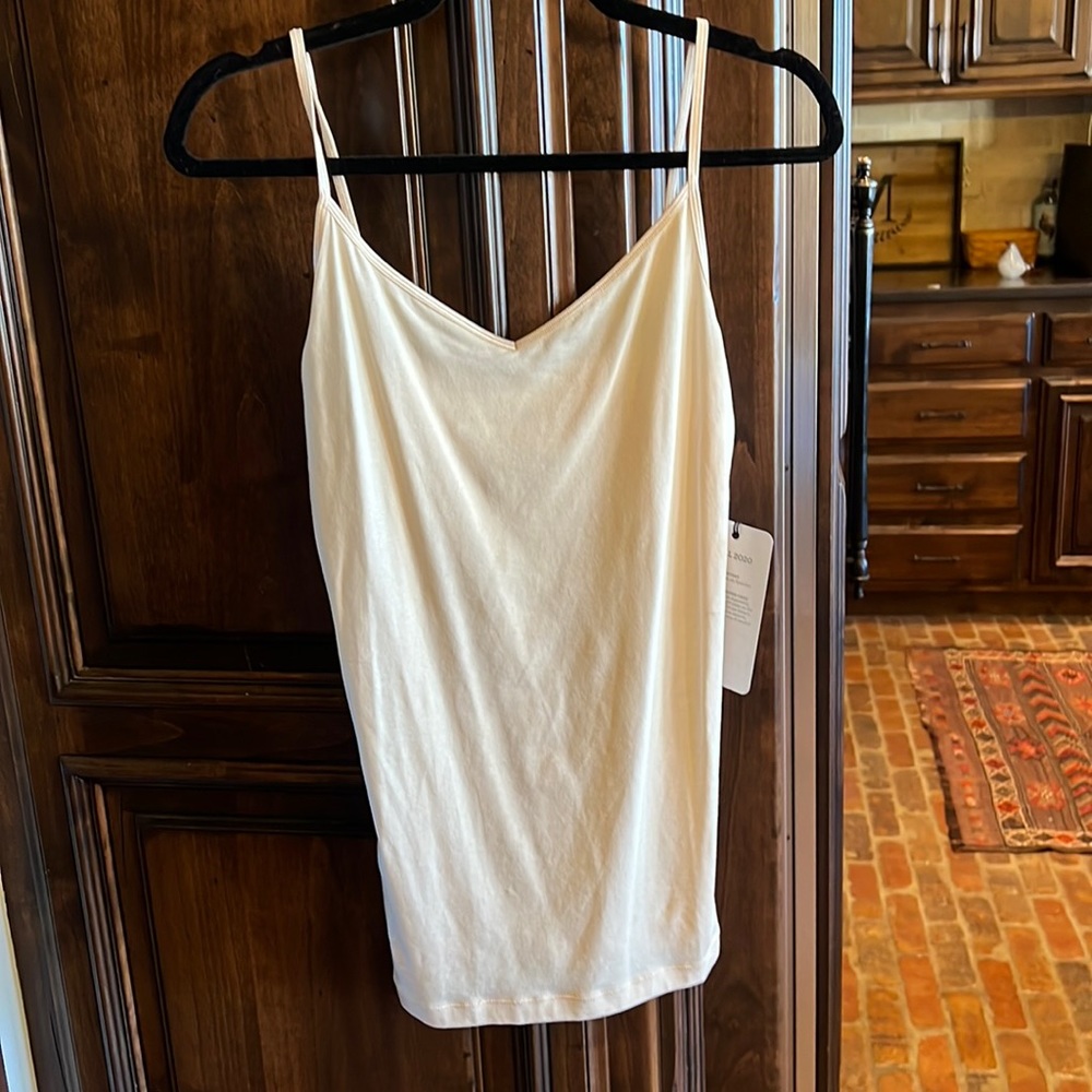 Cabi v- neck cami
